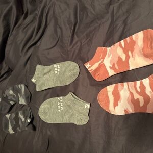 NWOT 3 pairs of Pink Victoria Secret low show socks